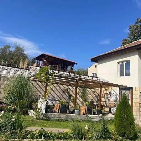 нелче Feriehus Pepelina